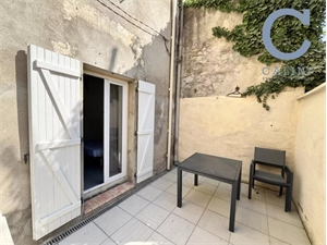 t2 à la location -   30000  NIMES, surface 26 m2 location t2 - UBI466428548